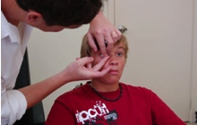 Fitting an artificial eye step 3